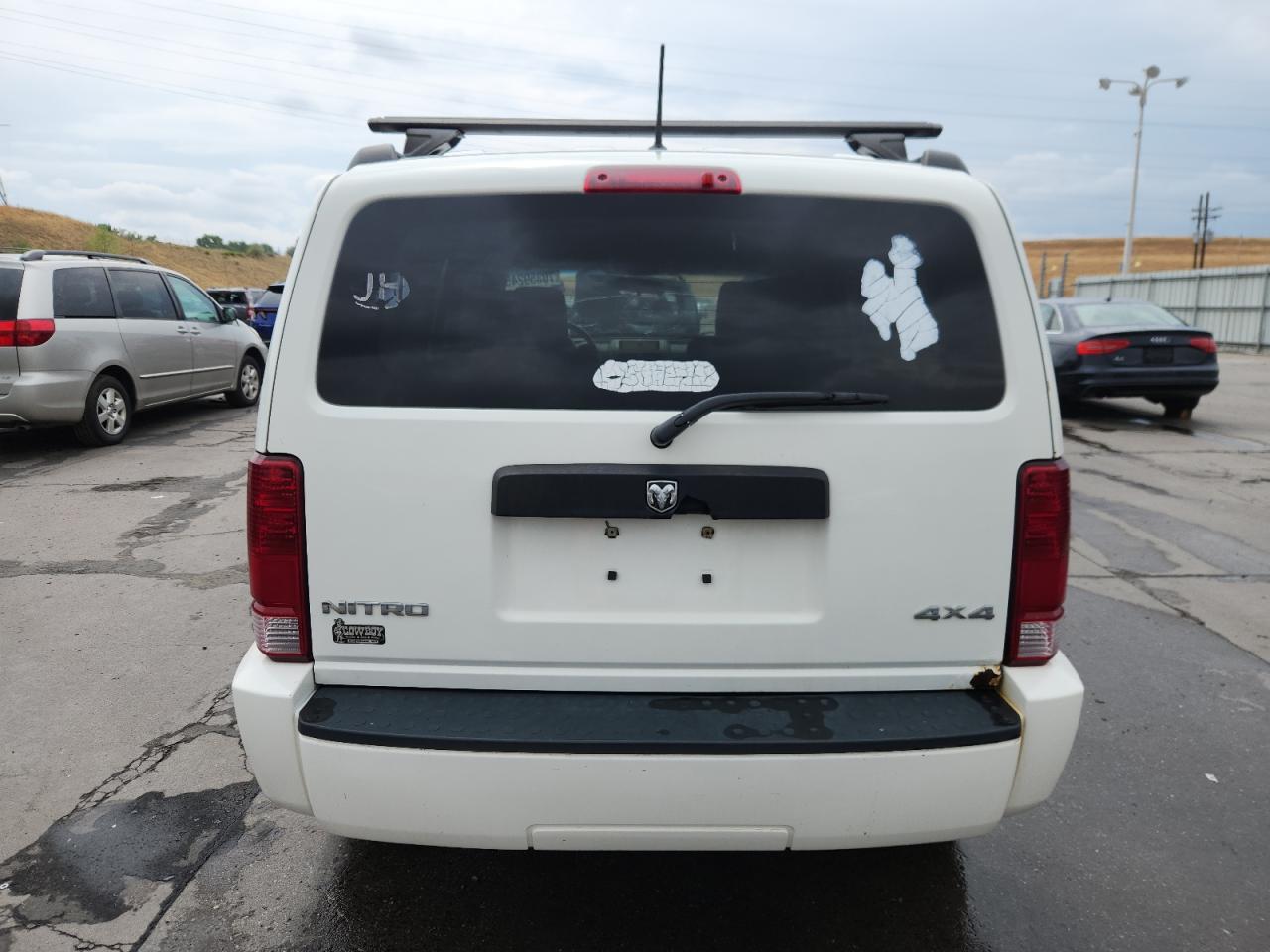 2007 Dodge Nitro Sxt VIN: 1D8GU28K77W737211 Lot: 70359245