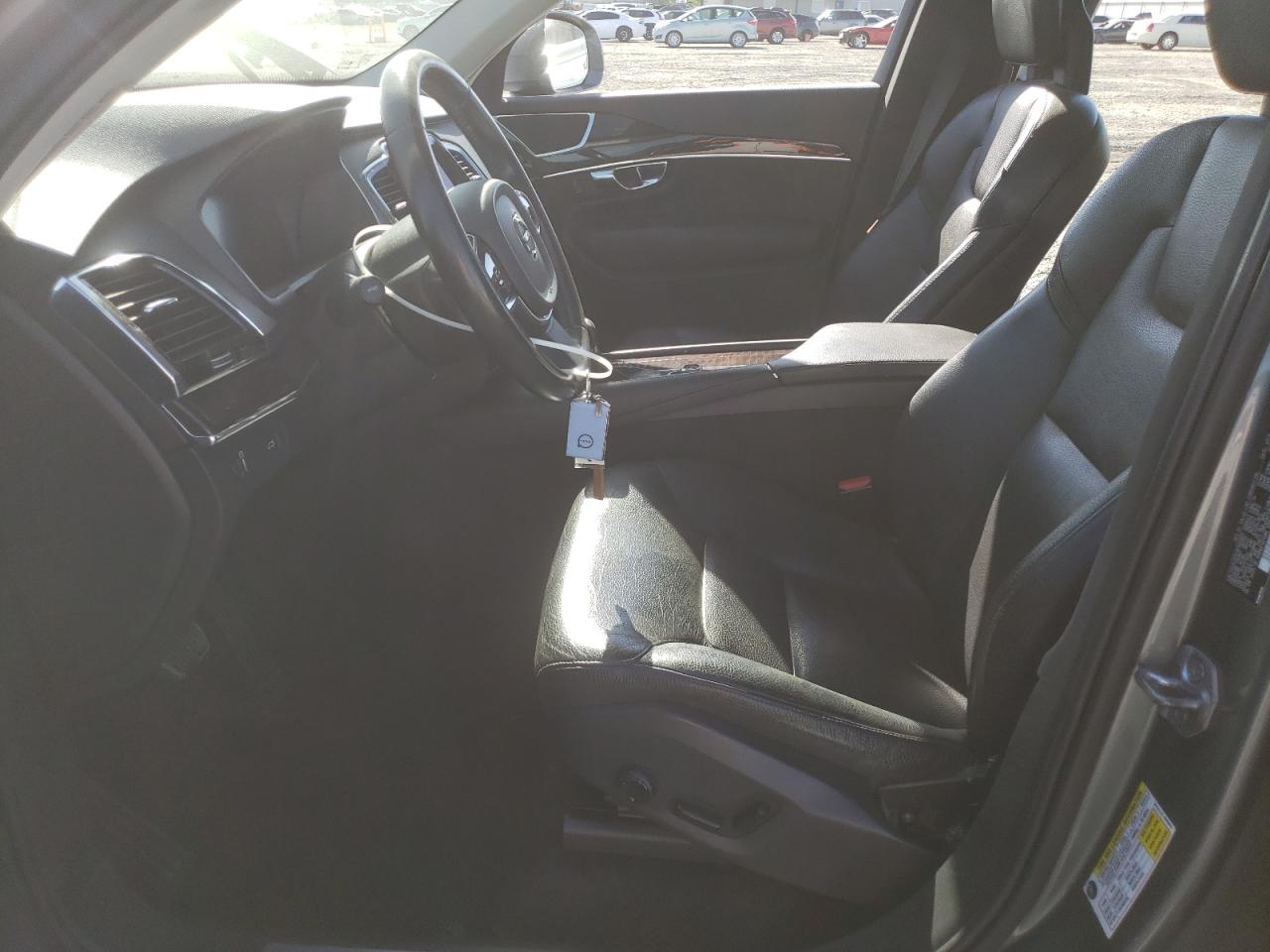 2016 Volvo Xc90 T6 VIN: YV4A22PK2G1000603 Lot: 70511955