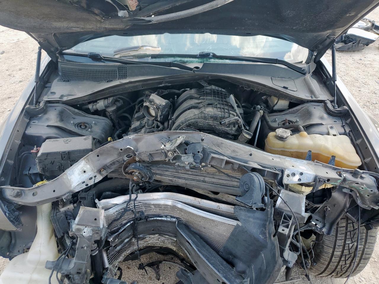 2019 Chrysler 300 Limited VIN: 2C3CCAEG4KH589833 Lot: 70317095