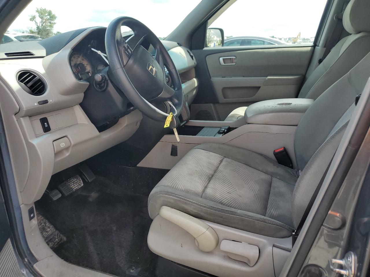 2012 Honda Pilot Lx VIN: 5FNYF3H27CB009809 Lot: 81055135