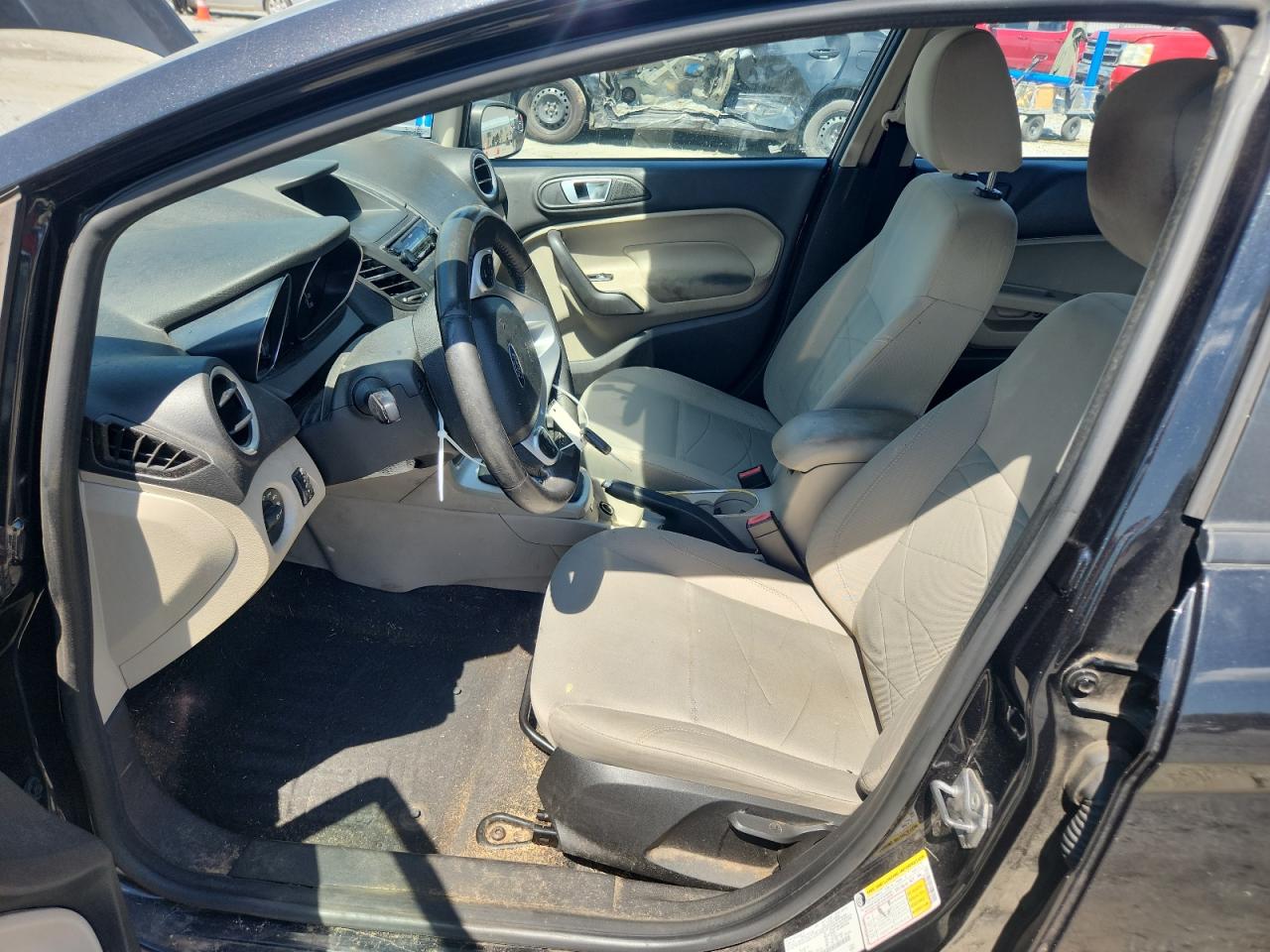 2015 Ford Fiesta Se VIN: 3FADP4BJ8FM157300 Lot: 70209795