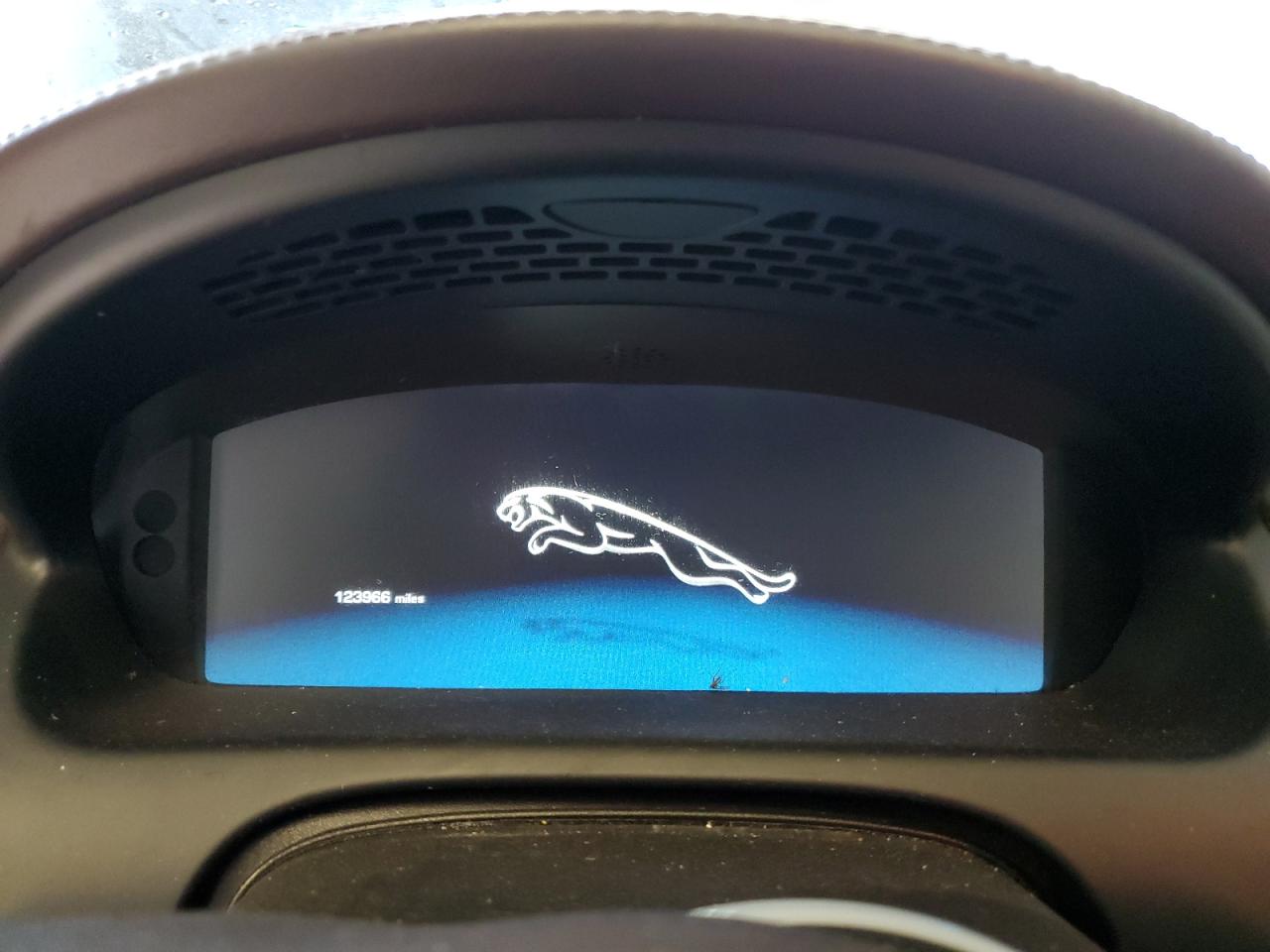 2015 Jaguar Xjl Portfolio VIN: SAJWA2GZ8F8V81024 Lot: 60737705