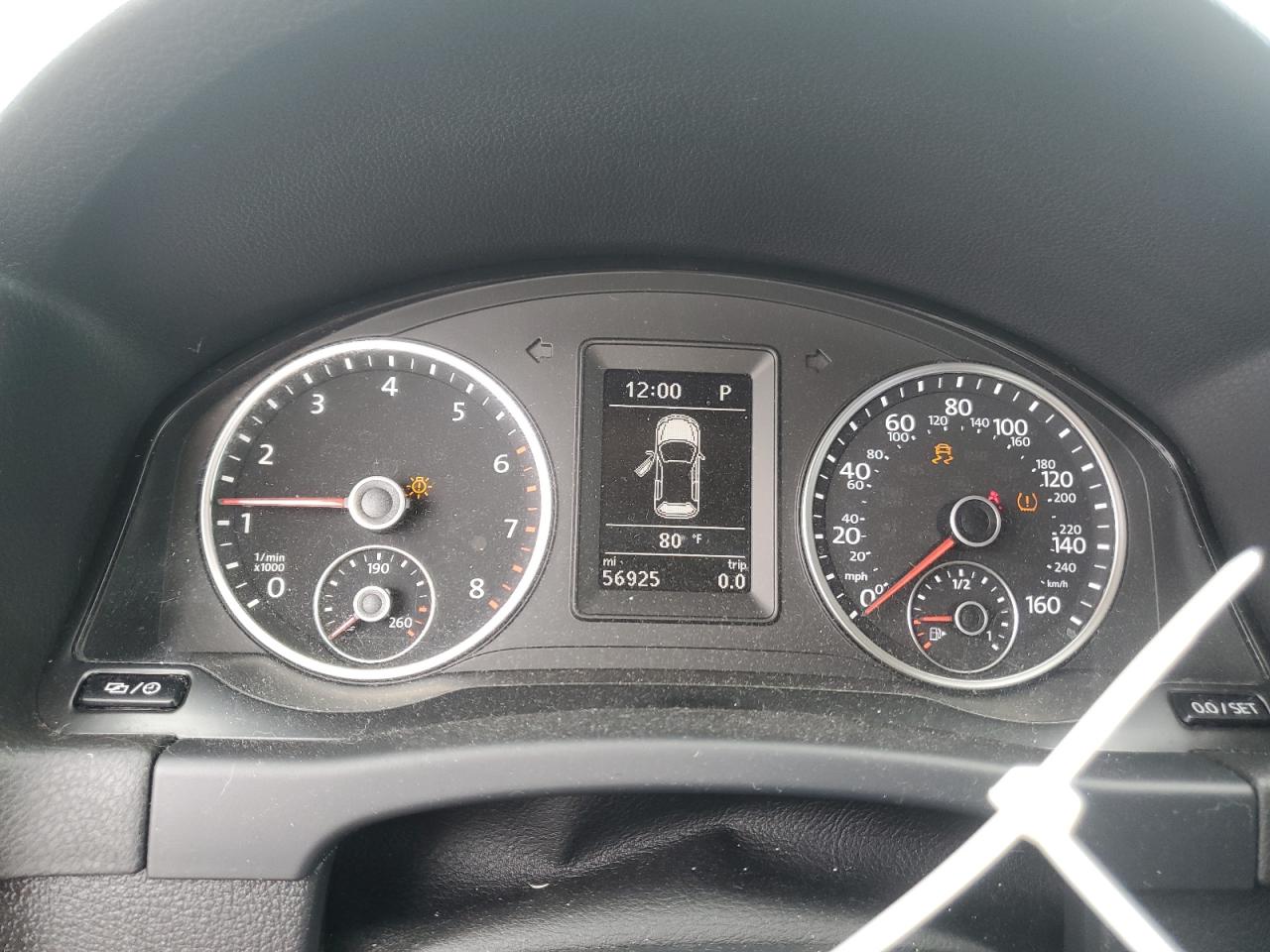 2017 Volkswagen Tiguan S VIN: WVGBV7AX2HK053101 Lot: 70564155