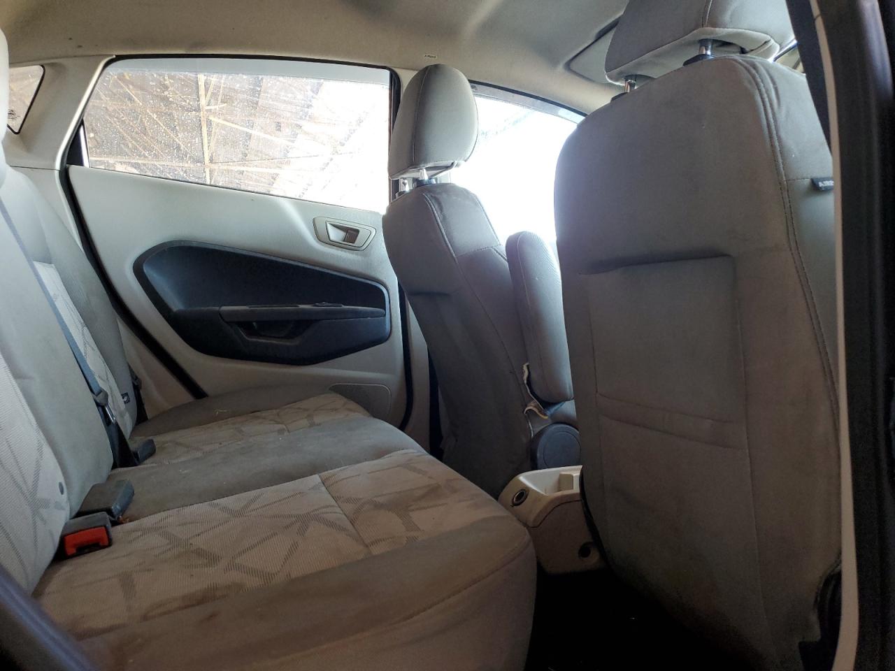 3FADP4EJ2DM116895 2013 Ford Fiesta Se