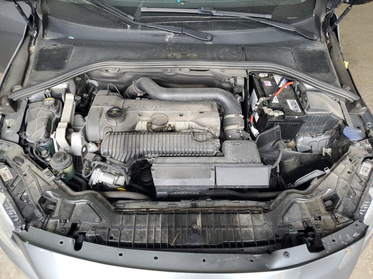 2016 Volvo S60 Cross Country T5 VIN: YV4612UM4G2002099 Lot: 69363875