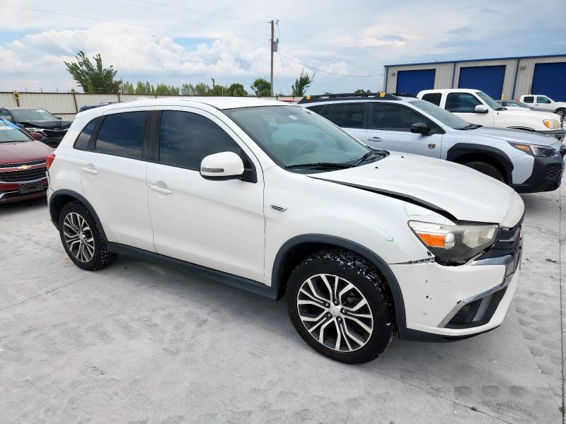  MITSUBISHI OUTLANDER 2019 Белы