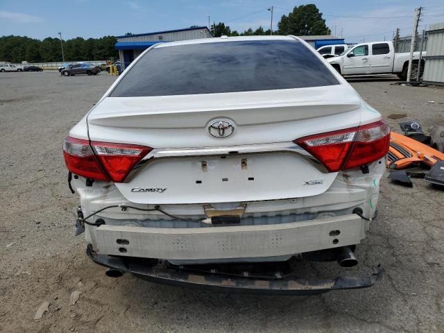  TOYOTA CAMRY 2016 Biały