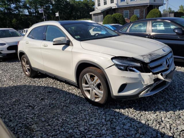  MERCEDES-BENZ GLA-CLASS 2015 Biały