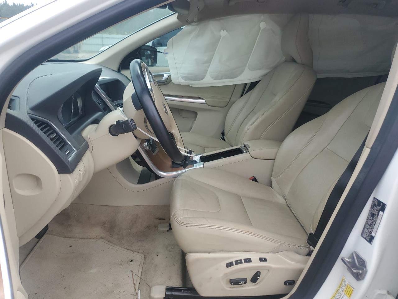 2015 Volvo Xc60 T5 Premier VIN: YV440MDK9F2741505 Lot: 69792895