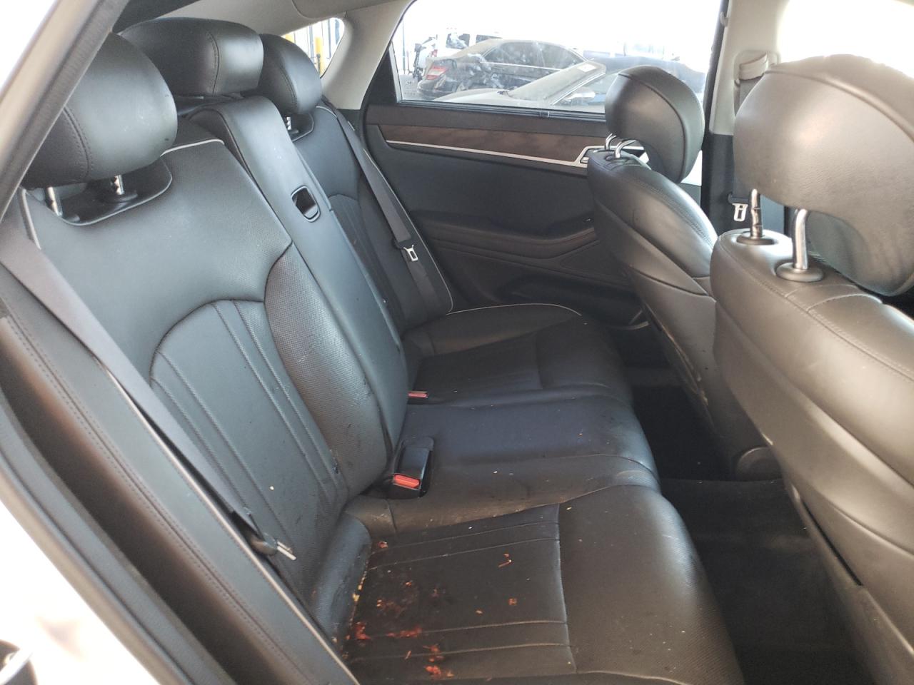 2015 Hyundai Genesis 5.0L VIN: KMHGN4JF5FU049296 Lot: 68708025