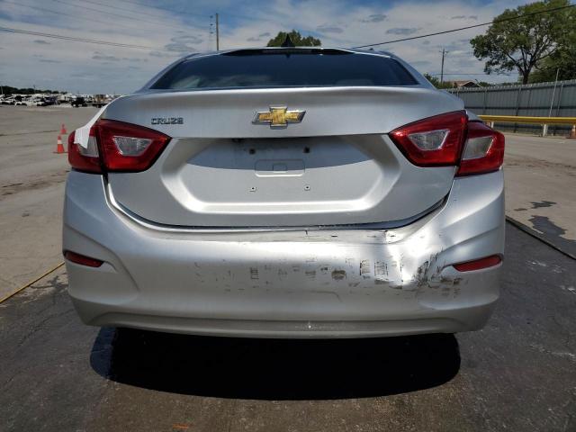  CHEVROLET CRUZE 2018 Srebrny