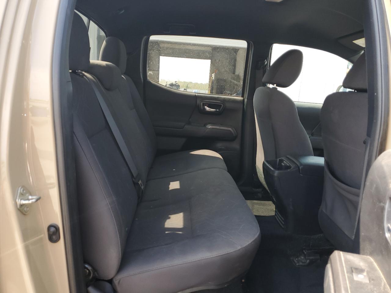 2018 Toyota Tacoma Double Cab VIN: 5TFCZ5AN1JX157989 Lot: 69933005