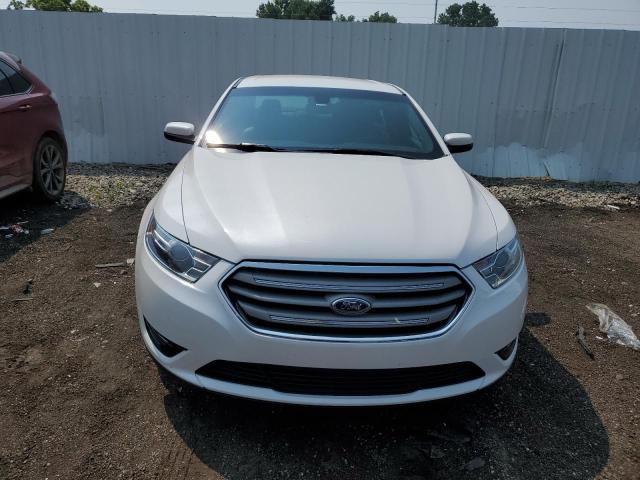  FORD TAURUS 2017 Белы