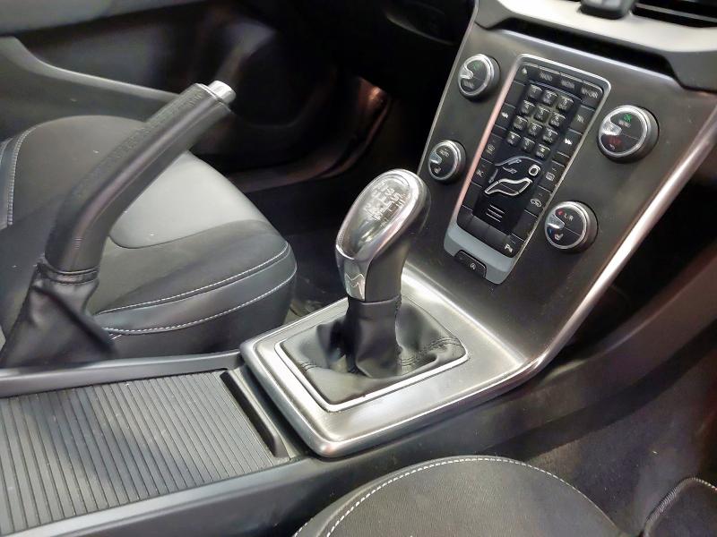 2014 VOLVO V40 SE D2
