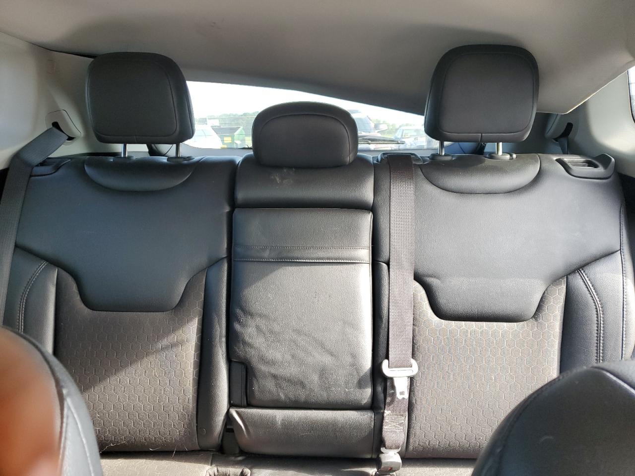 2018 Jeep Compass Latitude VIN: 3C4NJCBB3JT494281 Lot: 68525005