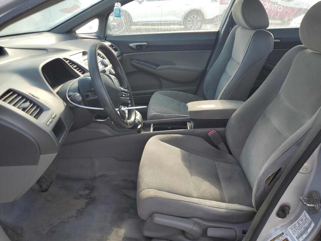 2007 Honda Civic Lx VIN: 1HGFA165X7L120494 Lot: 68421095