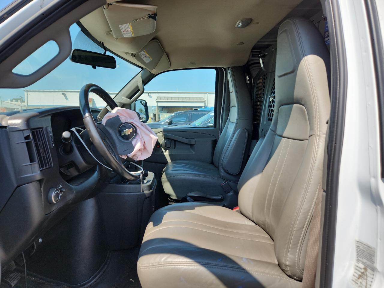 2023 Chevrolet Express G2500 VIN: 1GCWGAFP7P1228890 Lot: 64414225