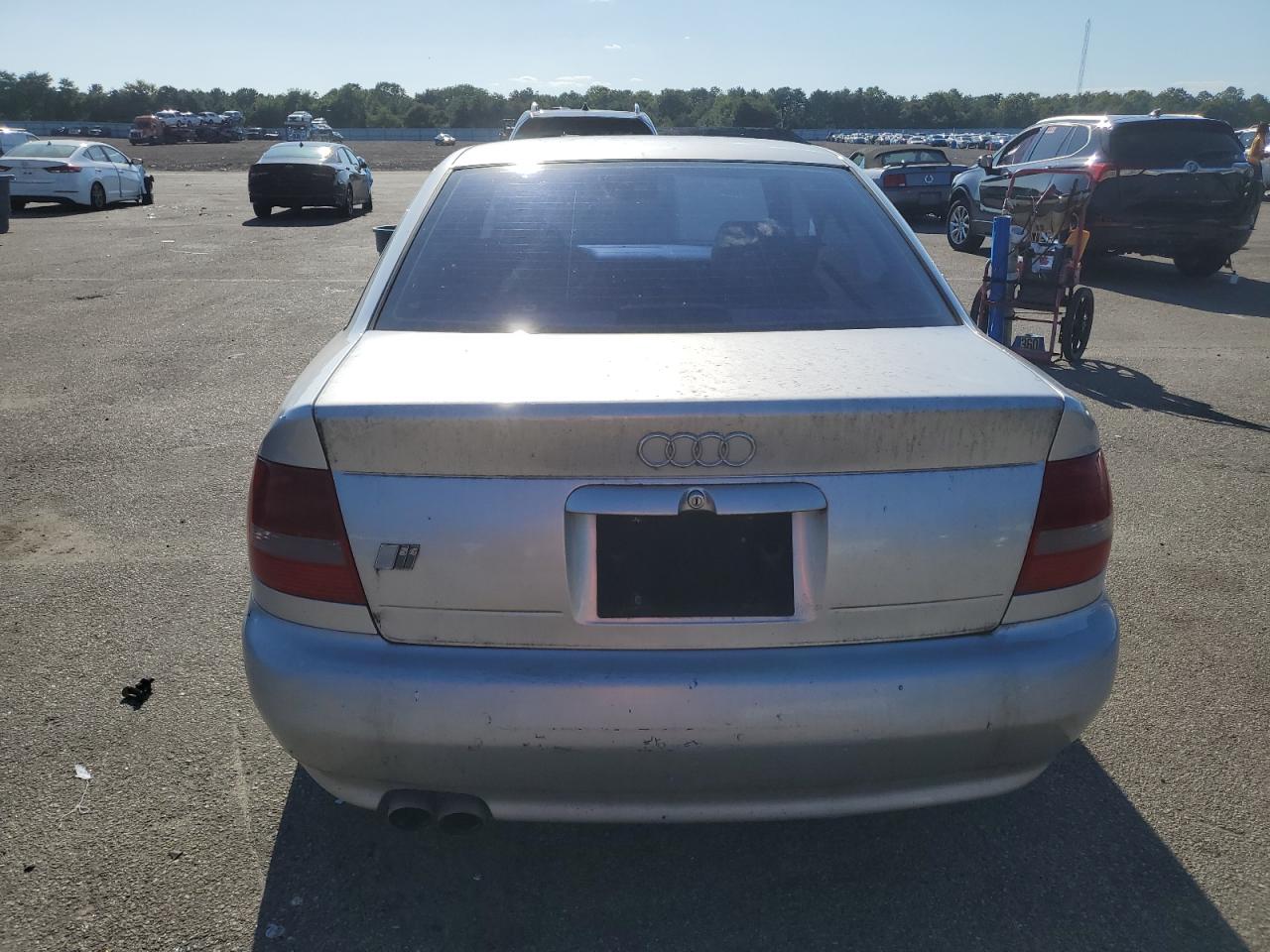 2000 Audi S4 2.7 Quattro VIN: WAUDD68DXYA129608 Lot: 70119025