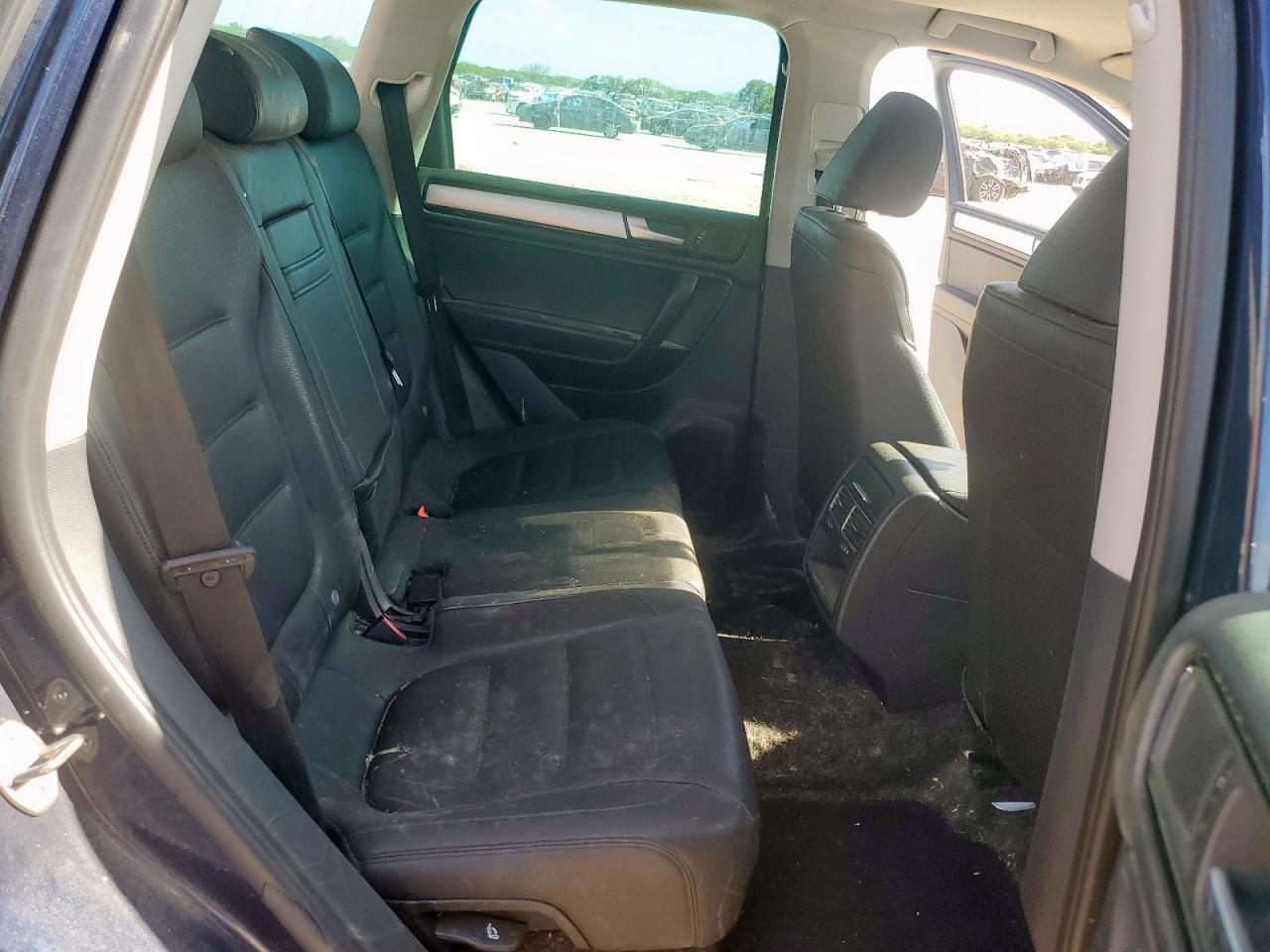 2014 Volkswagen Touareg V6 VIN: WVGEF9BP9ED012274 Lot: 70407955