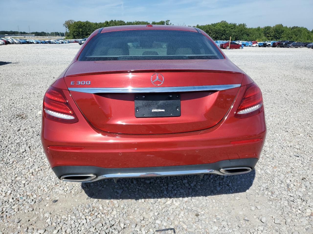 2017 Mercedes-Benz E 300 VIN: WDDZF4JBXHA044810 Lot: 70631075