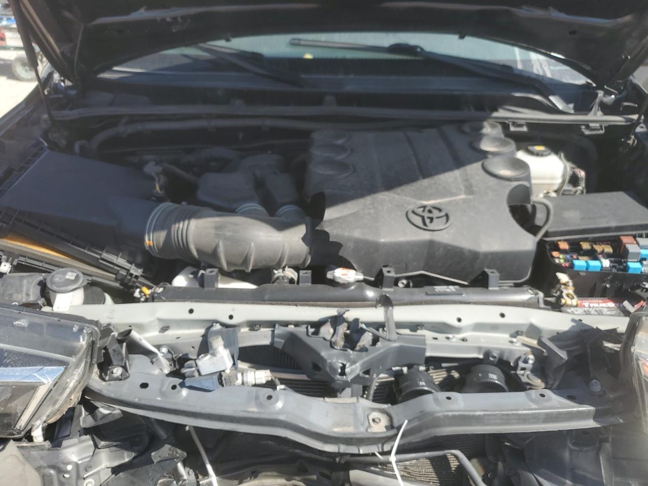 2017 Toyota 4Runner Sr5/Sr5 Premium VIN: JTEBU5JR3H5472484 Lot: 70362655