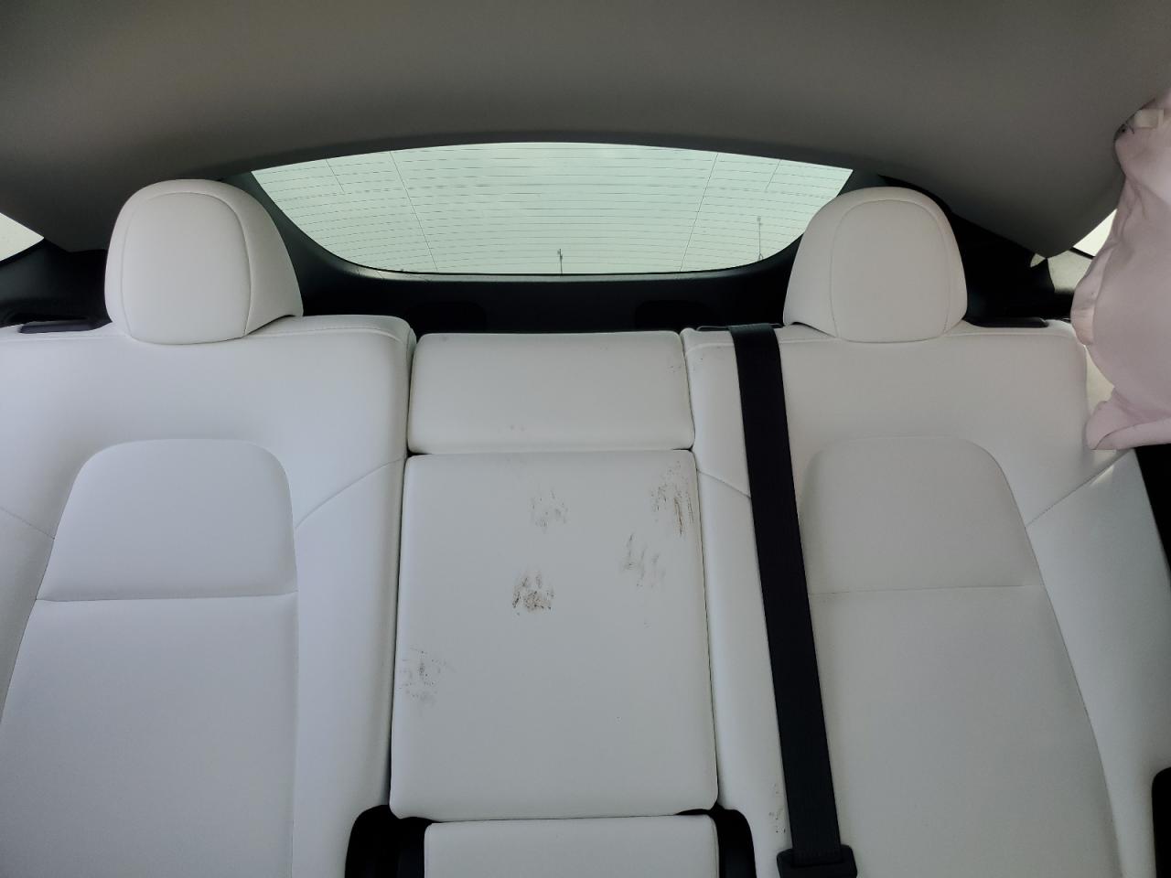 2024 Tesla Model Y VIN: 7SAYGDEFXRA284691 Lot: 70463815