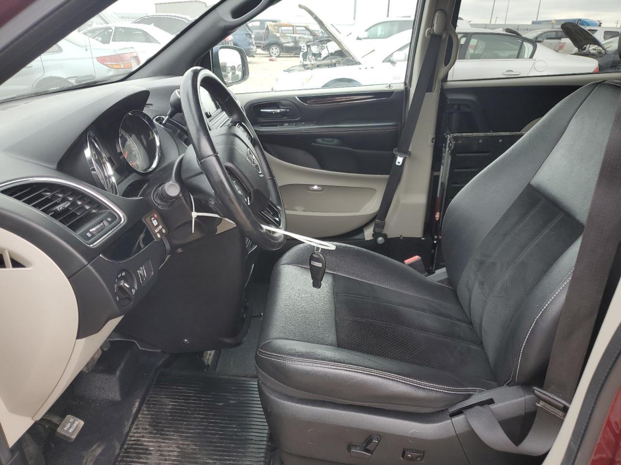 2018 Dodge Grand Caravan Sxt VIN: 2C4RDGCG5JR297688 Lot: 70543455