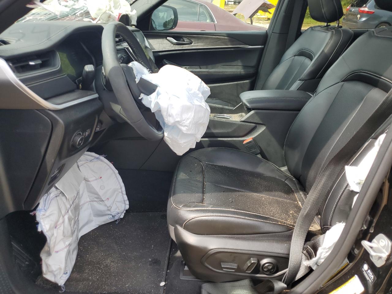 2024 Jeep Grand Cherokee L Limited VIN: 1C4RJJBG6R8580261 Lot: 70715415