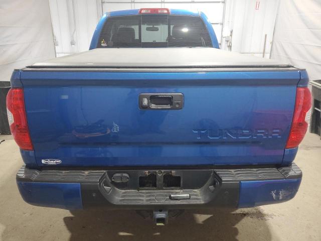 Pickups TOYOTA TUNDRA 2017 Granatowy