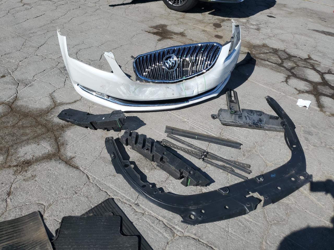 2016 Buick Lacrosse Sport Touring VIN: 1G4G45G30GF267738 Lot: 70101595