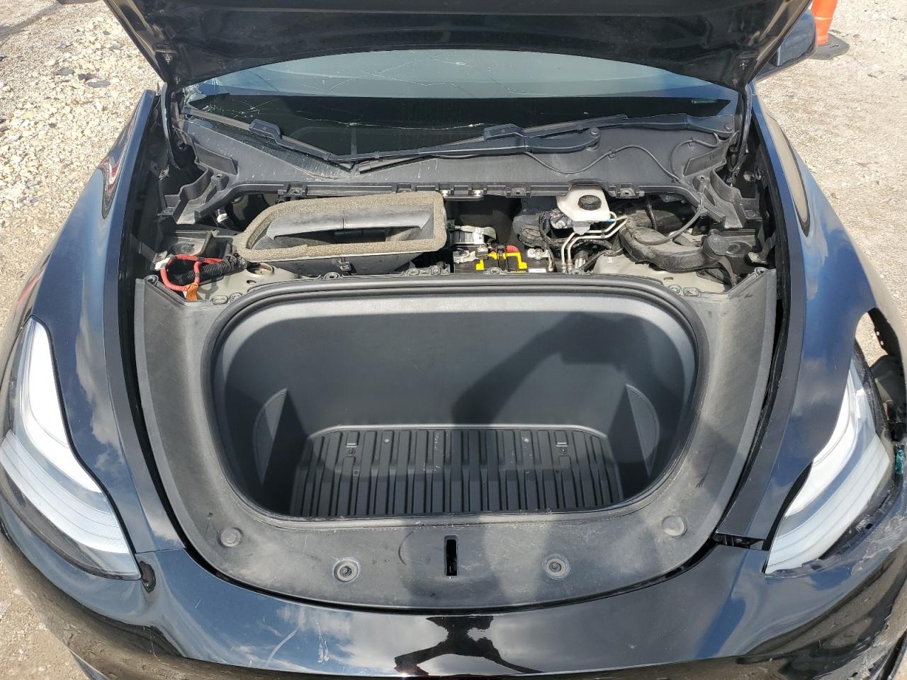 2020 Tesla Model Y VIN: 5YJYGDEE0LF039350 Lot: 68273435