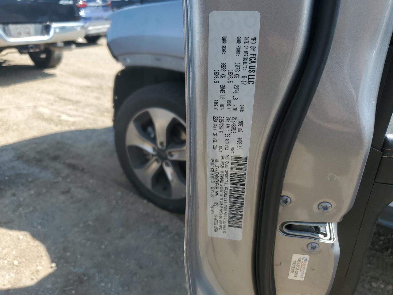 2017 Jeep Compass Latitude VIN: 3C4NJCBB4HT668658 Lot: 67580235