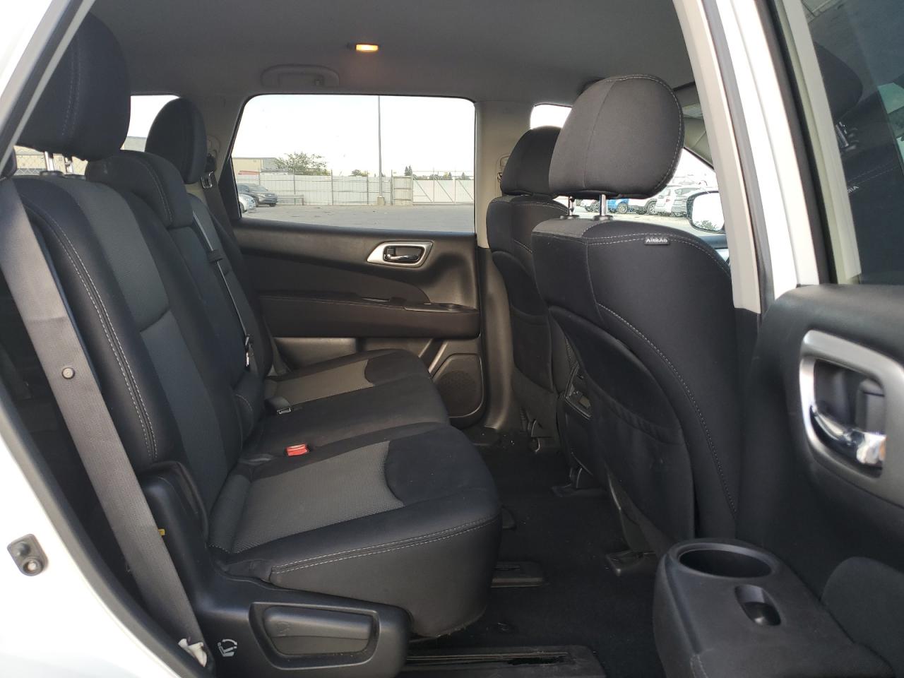 2017 Nissan Pathfinder S VIN: 5N1DR2MN6HC637490 Lot: 70321955