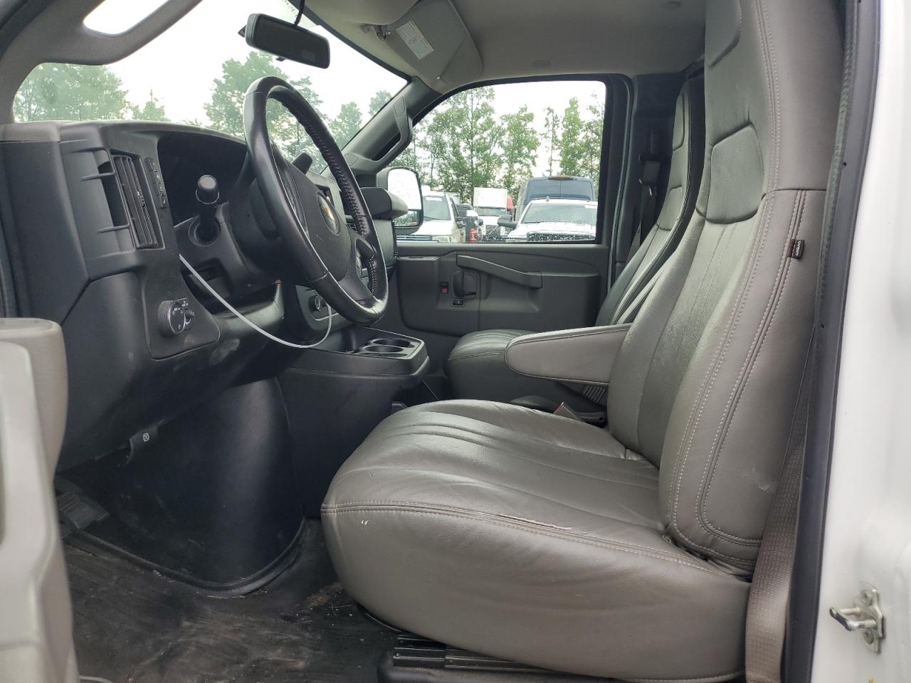 2020 Chevrolet Express G2500 VIN: 1GCWGAFG2L1263265 Lot: 68160305