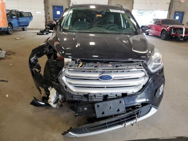  FORD ESCAPE 2019 Черный