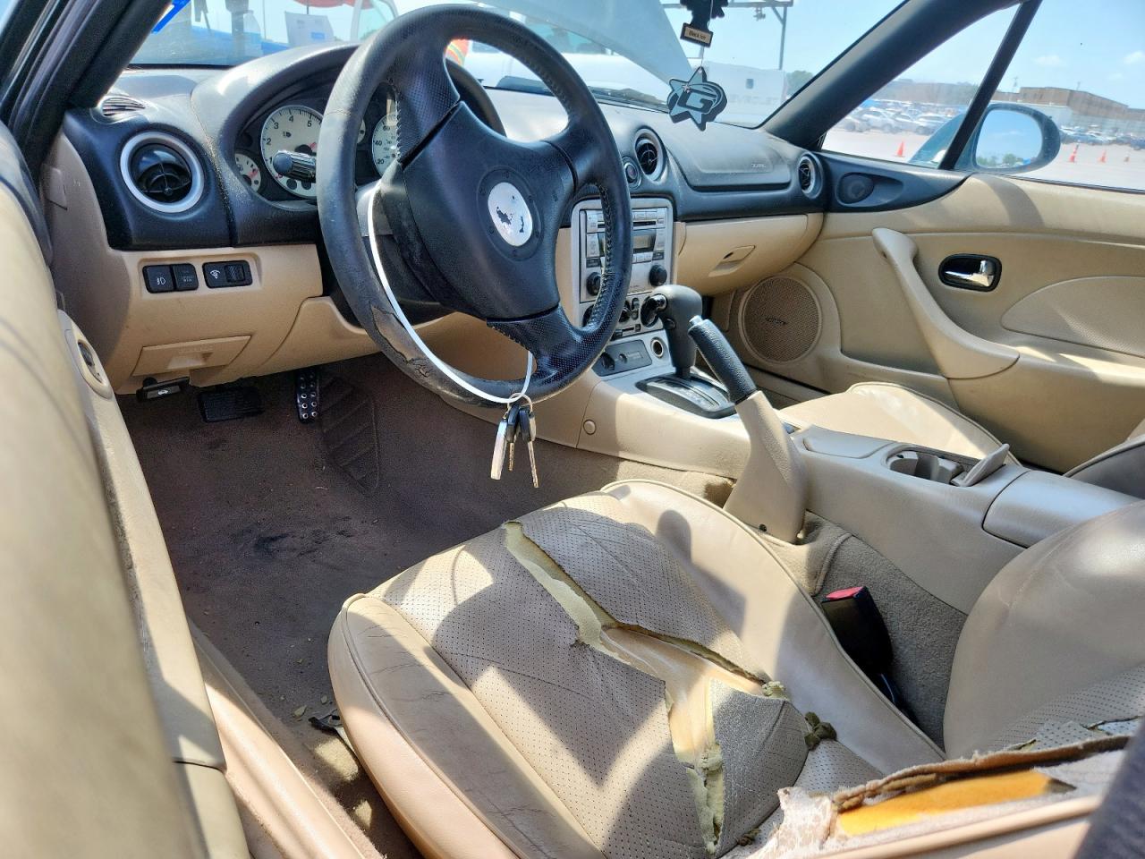 2004 Mazda Mx-5 Miata Base VIN: JM1NB353740409400 Lot: 70936675