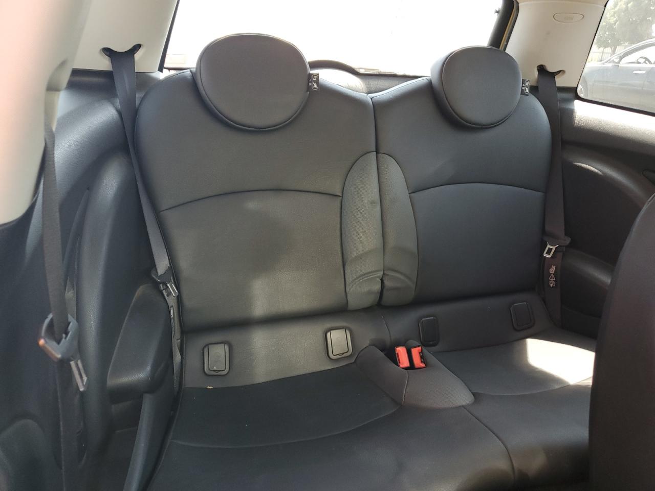 2010 Mini Cooper VIN: WMWMF3C58ATZ64612 Lot: 68123265