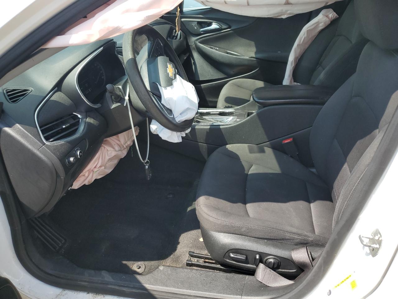 2020 Chevrolet Malibu Lt VIN: 1G1ZD5STXLF115621 Lot: 69404245