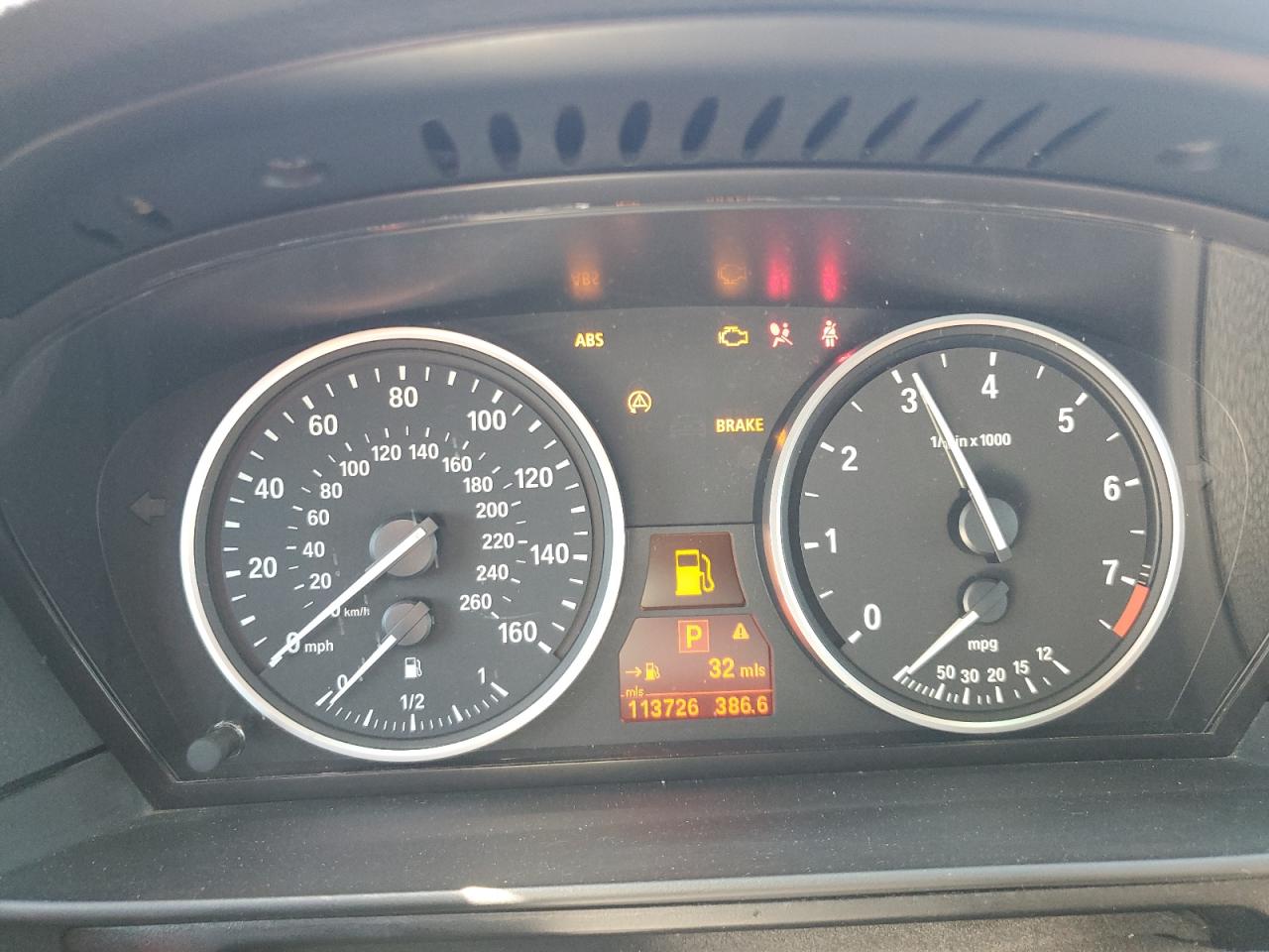 Фото: WBANU535X8CT10498