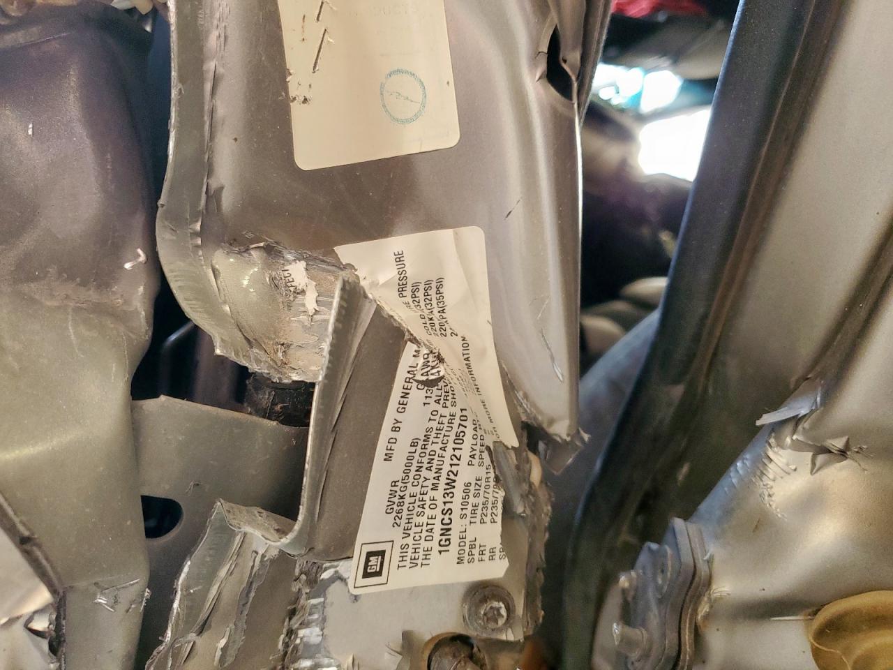 2001 Chevrolet Blazer VIN: 1GNCS13W212105701 Lot: 68352475