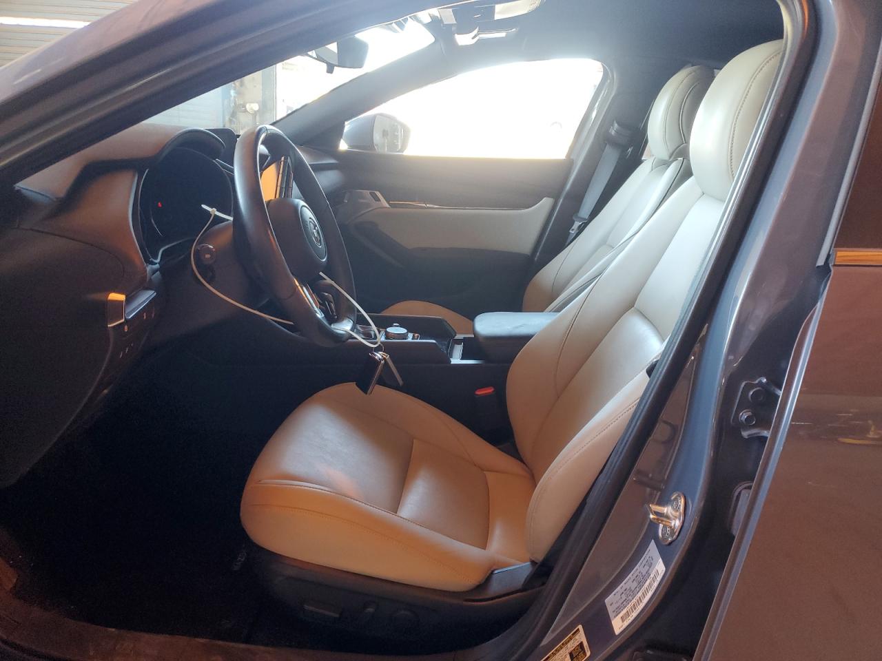 2019 Mazda 3 Preferred Plus VIN: JM1BPALM2K1106021 Lot: 67759635