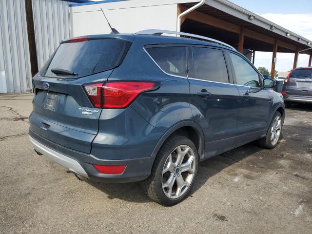  FORD ESCAPE 2019 Granatowy