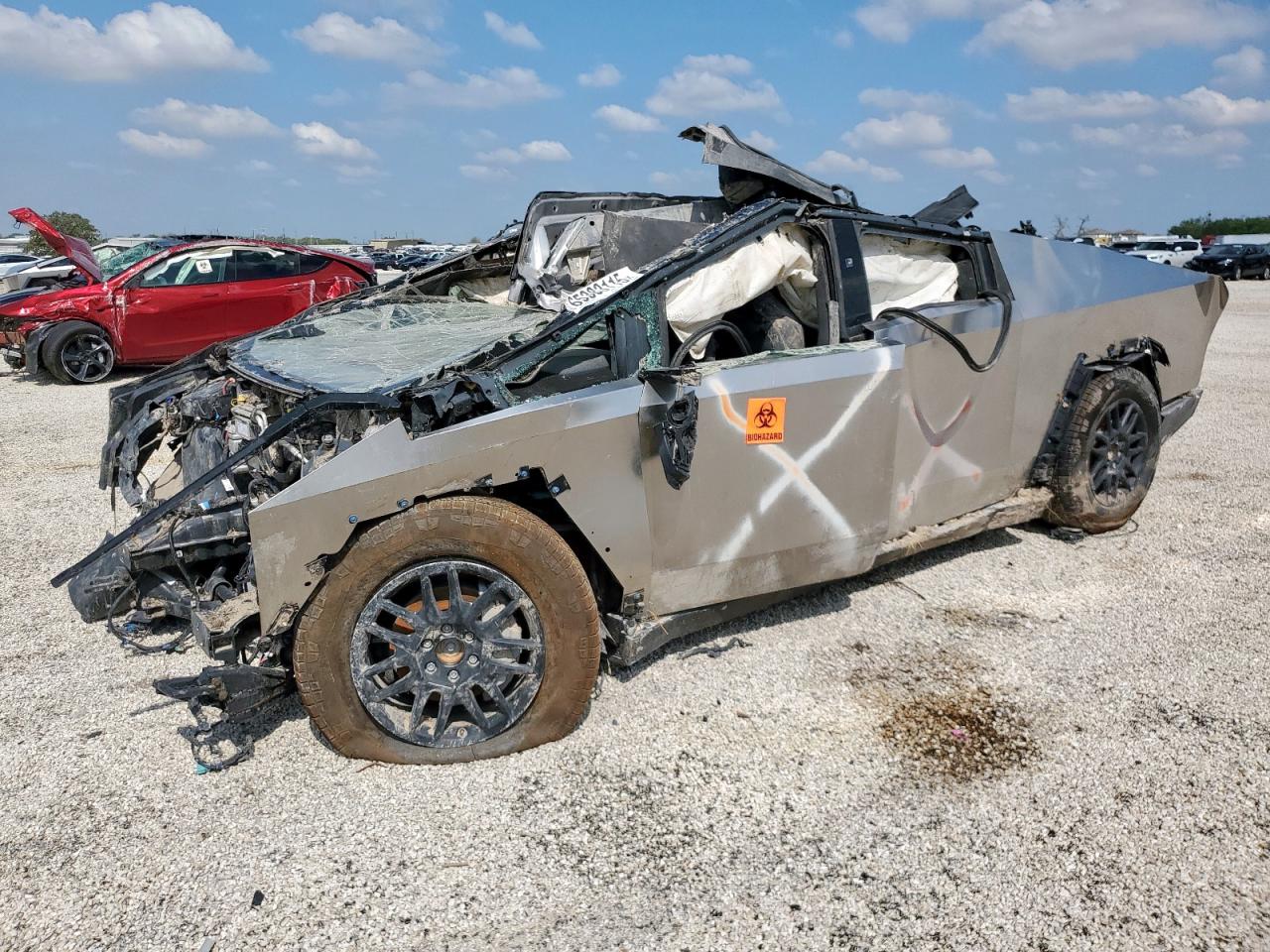 2025 Tesla Cybertruck