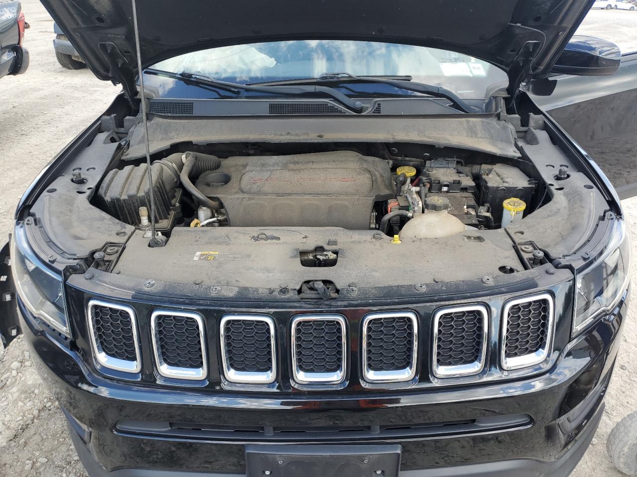2018 Jeep Compass Latitude VIN: 3C4NJDBB9JT265075 Lot: 70225935
