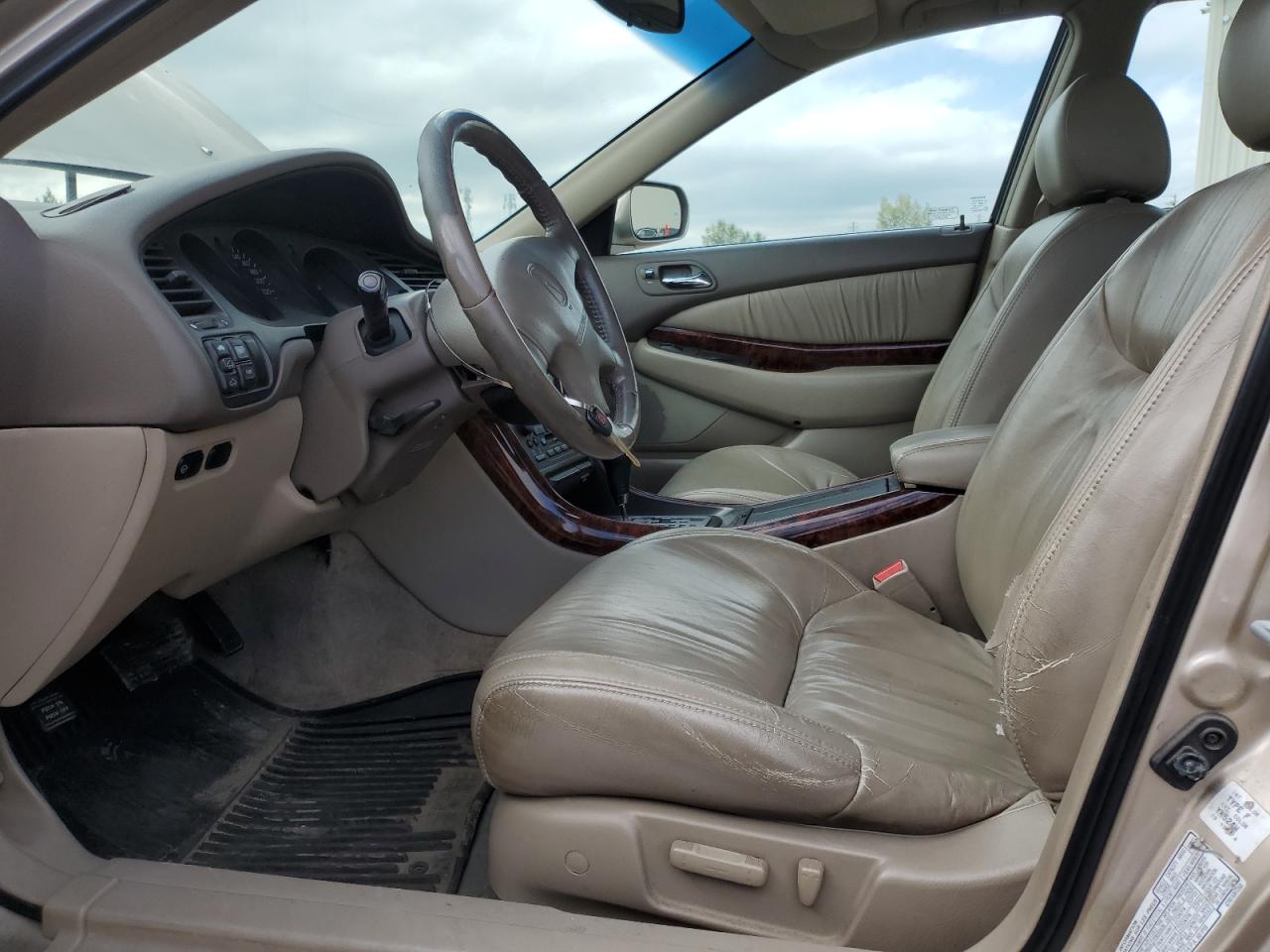 2000 Acura 3.2Tl VIN: 19UUA5664YA806759 Lot: 68923405