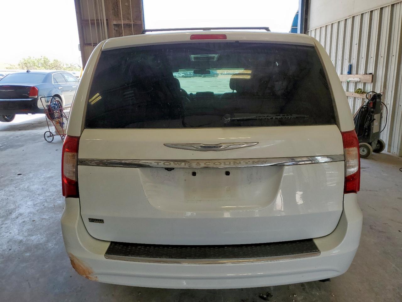 2015 Chrysler Town & Country Touring VIN: 2C4RC1BG7FR751447 Lot: 69075735