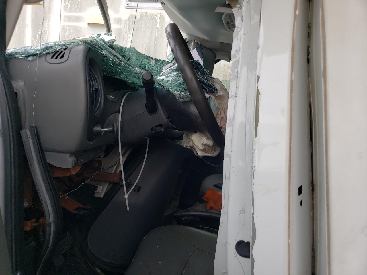 2007 Ford Econoline E450 Super Duty Cutaway Van VIN: 1FDXE45S17DB14122 Lot: 68939875