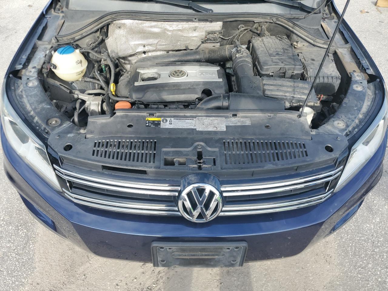 2016 Volkswagen Tiguan S VIN: WVGAV7AX8GW611844 Lot: 70020365