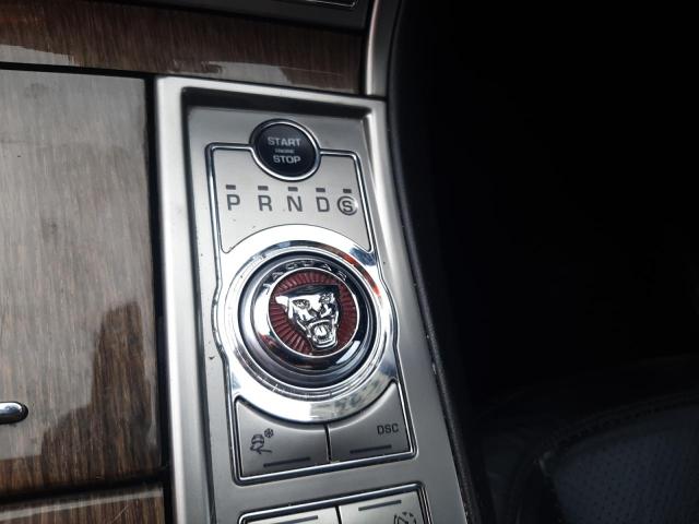 2010 JAGUAR XF S PREMI