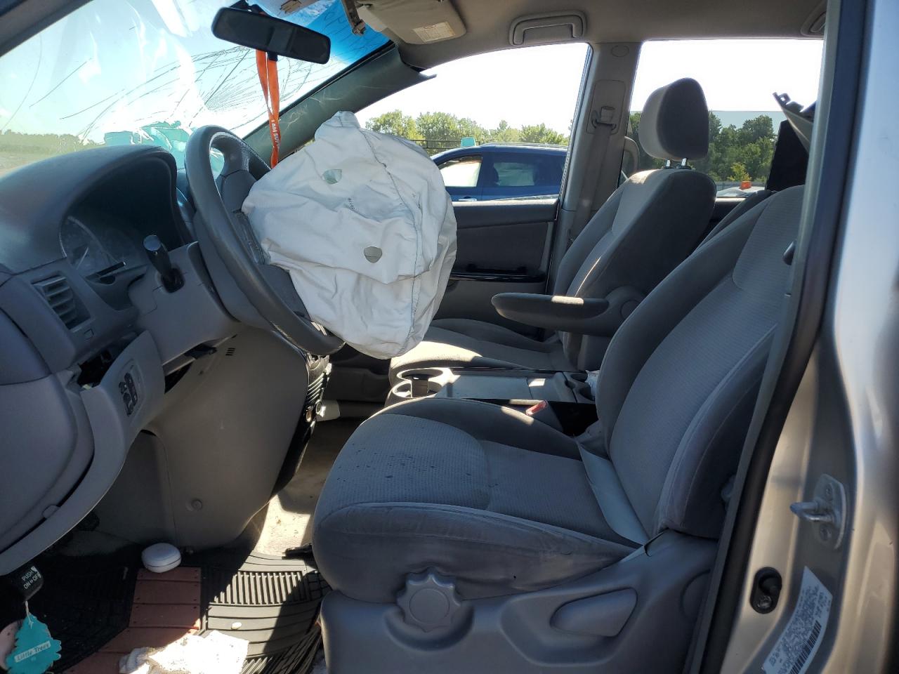 2004 Toyota Sienna Ce VIN: 5TDZA23C54S056721 Lot: 70346575